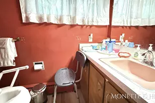 26 W Maplewood Ave, Muskegon Heights, MI 49444 - Photo 12