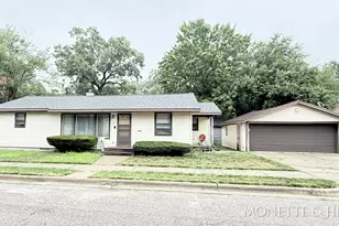 26 W Maplewood Ave, Muskegon Heights, MI 49444 - Photo 2