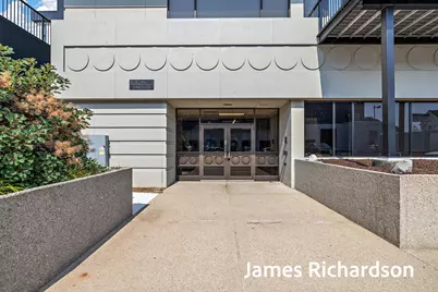 300 Washington Avenue #6, Grand Haven, MI 49417 - Photo 2