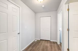 13694 Oasis Ave, Holland, MI 49424 - Photo 10