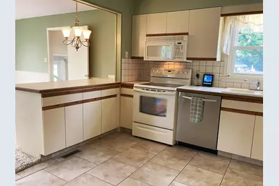 503 W Gilson Street, Edmore, MI 48829 - Photo 8