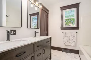 24 W Bernard St, Hartford, MI 49057 - Photo 16