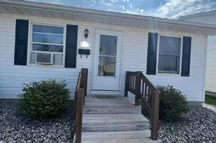 409 Connor St, Onsted, MI 49265 - Photo 2