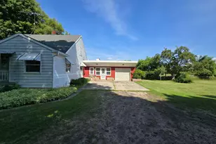 404 E Euclid St, McBain, MI 49657 - Photo 2