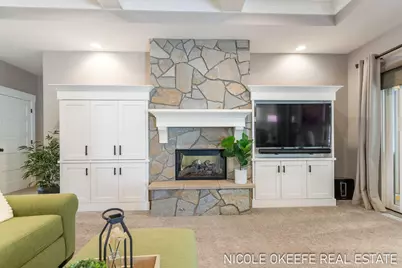 528 Stonehenge Drive SW, Grandville, MI 49418 - Photo 10