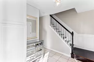 1844 Poppleton Dr, West Bloomfield, MI 48324 - Photo 6