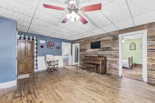 11470 S 39 Rd, Cadillac, MI 49601 - Photo 8