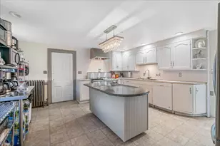 461 5th St, Manistee, MI 49660 - Photo 36