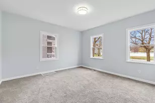 143 Park St, Adrian, MI 49221 - Photo 20