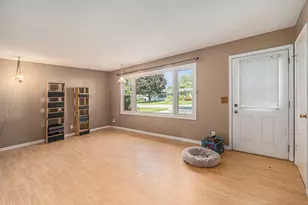 2021 Queens Ct, Muskegon, MI 49445 - Photo 4