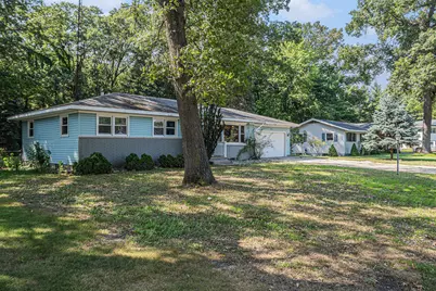 2021 Queens Court, Muskegon, MI 49445 - Photo 2