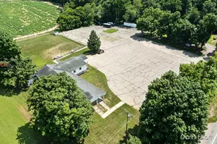 8546 Whitneyville Ave SE, Alto, MI 49302 - Photo 6