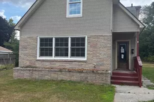 421 Lewis St, Belding, MI 48809 - Photo 1