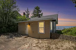 10589 Lake Shore Dr, West Olive, MI 49460 - Photo 20