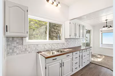 10589 Lakeshore Drive, West Olive, MI 49460 - Photo 4
