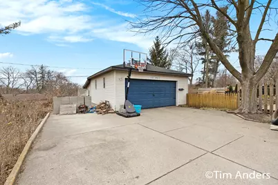 2427 Sinclair Avenue NE, Grand Rapids, MI 49505 - Photo 22