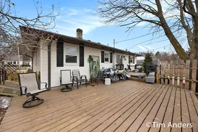 2427 Sinclair Avenue NE, Grand Rapids, MI 49505 - Photo 20