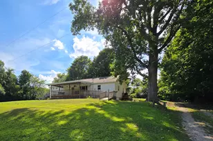 2520 S Sand Lake Rd, Hillsdale, MI 49242 - Photo 44