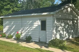 8039 Riley Rd, Farwell, MI 48622 - Photo 6