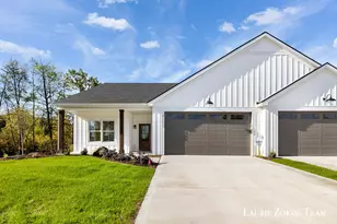 4302 Tallman Woods Dr NW, Grand Rapids, MI 49534 - Photo 1