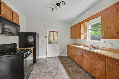 1110 Hotop Avenue, Kalamazoo, MI 49048 - Photo 6