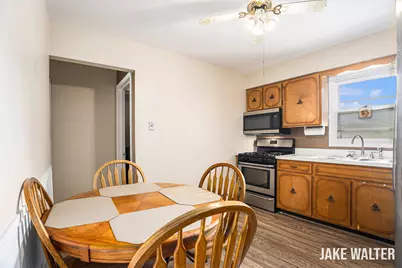 779 Andover Street SE, Kentwood, MI 49548 - Photo 4