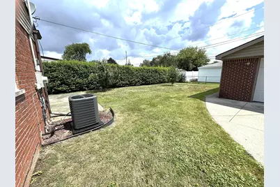 15425 Leader, Taylor, MI 48180 - Photo 4