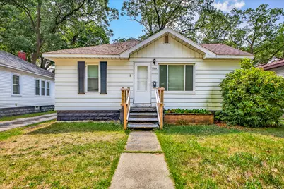1069 McLaughlin Avenue, Muskegon, MI 49442 - Photo 1