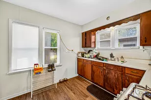 1069 McLaughlin Ave, Muskegon, MI 49442 - Photo 8