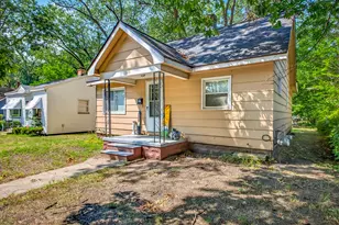 1923 Ray St, Muskegon, MI 49442 - Photo 2