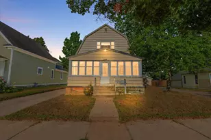 544 College Ave, Holland, MI 49423 - Photo 1