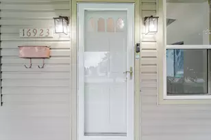 16923 Stephens Dr, Eastpointe, MI 48021 - Photo 6