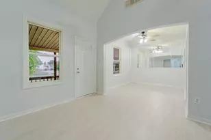 16923 Stephens Dr, Eastpointe, MI 48021 - Photo 10