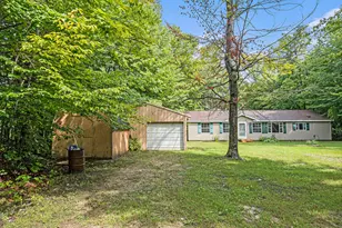 31588 W Birch Shores Dr, Trout Lake, MI 49793 - Photo 34