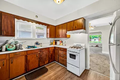 827 W Larch Avenue, Muskegon, MI 49441 - Photo 44