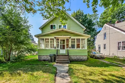 827 W Larch Avenue, Muskegon, MI 49441 - Photo 2