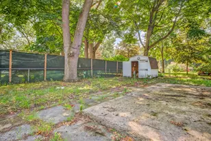 827 W Larch Ave, Muskegon, MI 49441 - Photo 60