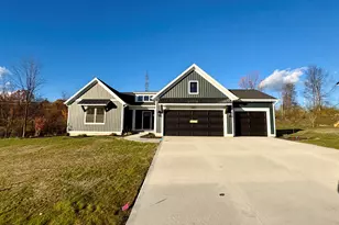 5883 Valley Point Dr, Caledonia, MI 49316 - Photo 2