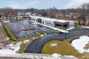 811 S Beechtree St, Grand Haven, MI 49417 - Photo 16