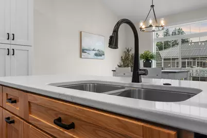 245 Auseon Court, Hillsdale, MI 49242 - Photo 8