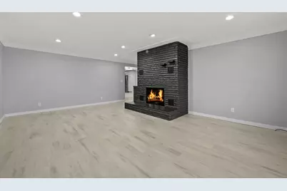 616 Lakeshore Drive, Cadillac, MI 49601 - Photo 8