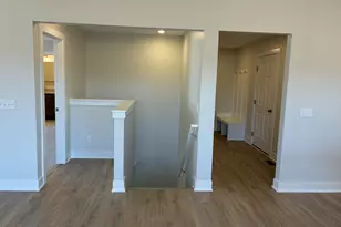 15715 Hawley Dr, Grand Haven, MI 49417 - Photo 12