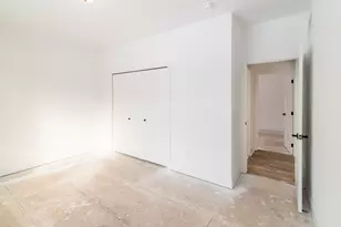 19360 Newburgh Rd, Livonia, MI 48152 - Photo 20