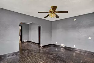 226 E High St, Jackson, MI 49203 - Photo 8