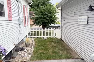 1008 Wayne St, Saint Joseph, MI 49085 - Photo 38