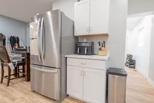 208 E Prairie Ronde St, Dowagiac, MI 49047 - Photo 8