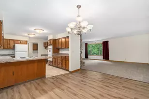 8892 Maplewood Dr, Berrien Springs, MI 49103 - Photo 8