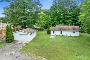 901 Half Moon Lake Dr SW, Stanton, MI 48888 - Photo 28