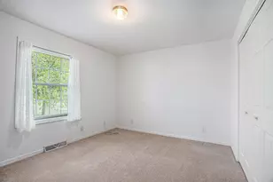 1000 W Villas Dr, Vicksburg, MI 49097 - Photo 10