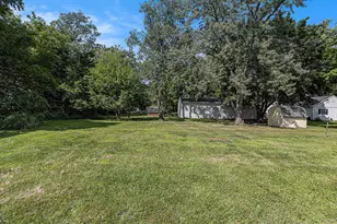 206 W North St, Albion, MI 49224 - Photo 16